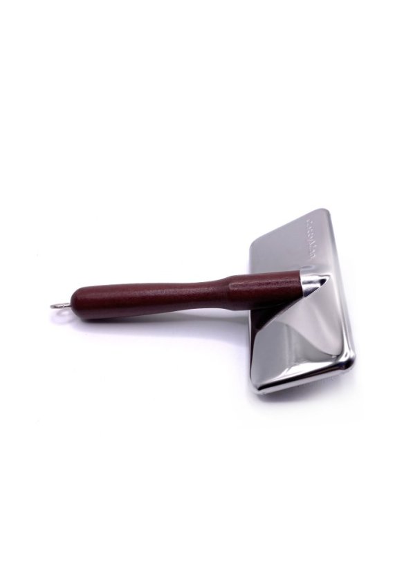 Rozčesávací kartáč šetrný ke kůži koček