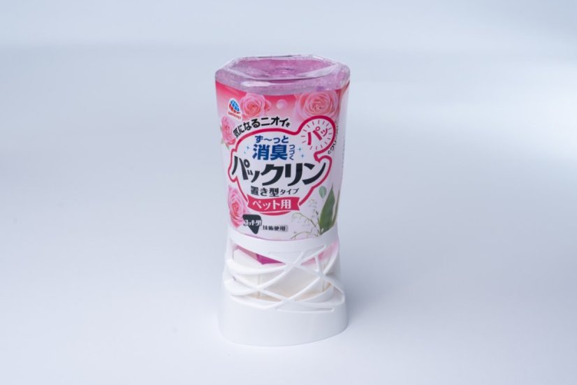 Japan Premium Pet Deodorizing Liquid | Vůně Pink Floral | Trojitá Neutralizace Zápachu pro Domácí Mazlíčky | Dlouhotrvající Svěžest s Technologií Top-Drip | 400 ml