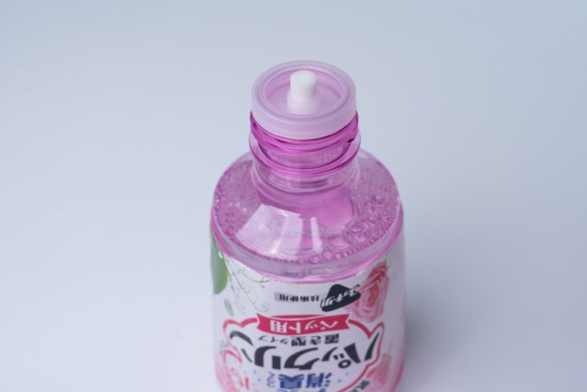 Japan Premium Pet Deodorizing Liquid | Vůně Pink Floral | Trojitá Neutralizace Zápachu pro Domácí Mazlíčky | Dlouhotrvající Svěžest s Technologií Top-Drip | 400 ml