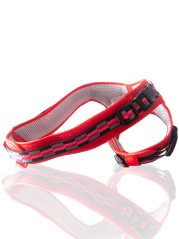 Postroj s ventilační funkcí červený M